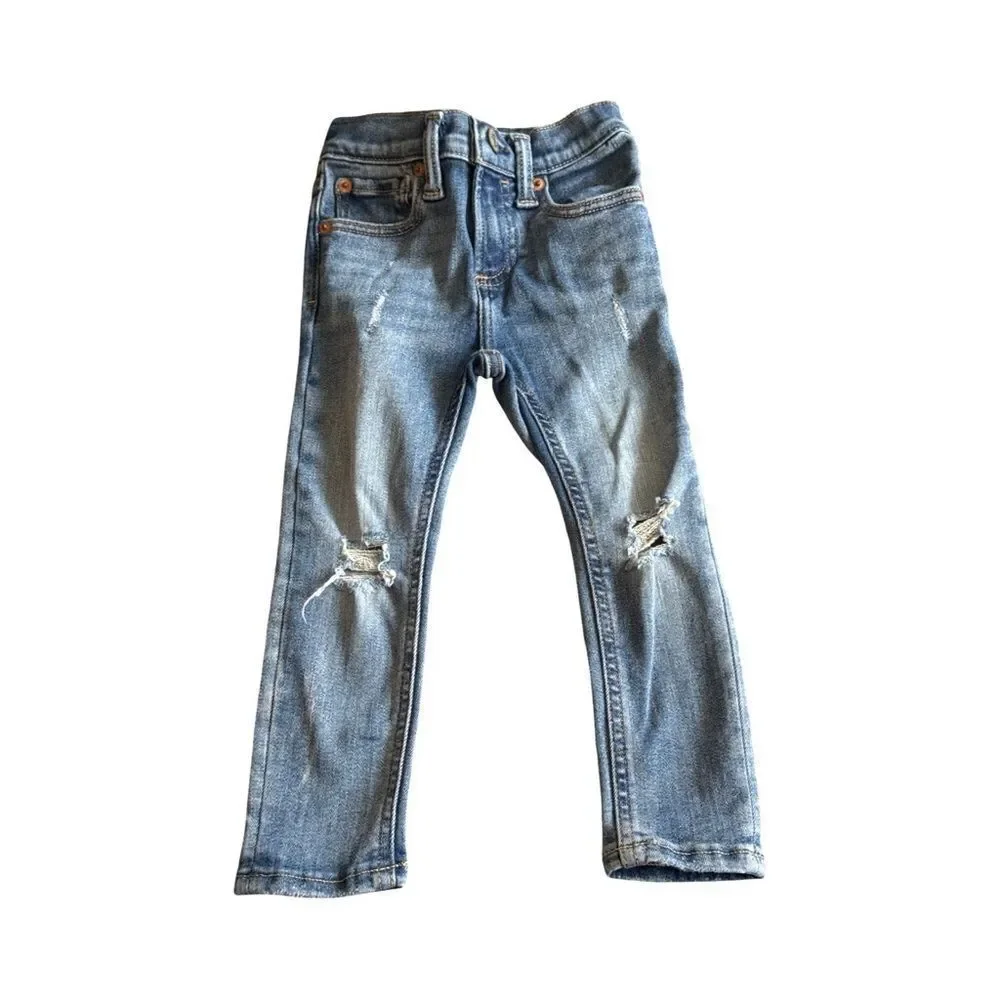 GAP DISTRESSED SKINNY JEANS. 3 YEARS OLD.